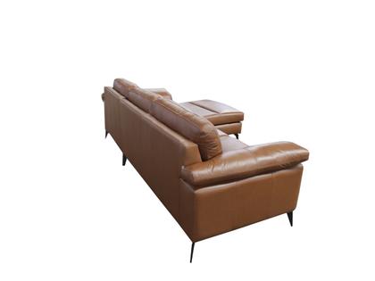 Imagem de Sofá de Couro Asti 3 lugares com Chaise Direita Conhaque com Brilho  Mempra Design