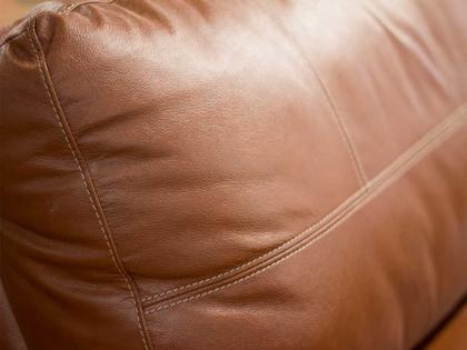 Imagem de Sofá de Couro Canto Marrocos 3 lugares com Chaise Direita Conhaque com Brilho - Mempra Design