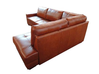 Imagem de Sofá de Couro Canto Marrocos 3 lugares com Chaise Direita Conhaque com Brilho - Mempra Design