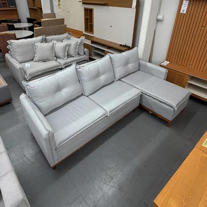 Imagem de Sofá Orlando 4 Lugares com Chaise Tecido Linho 240cm Boareto Cor Bege