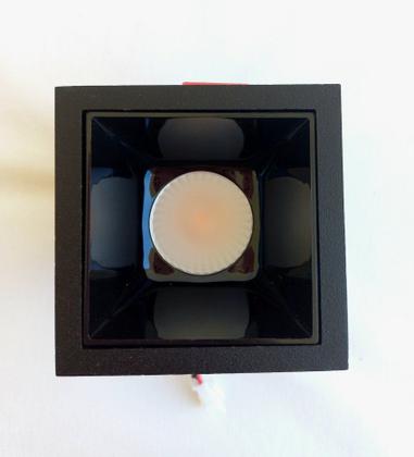 Spot Picco Led 8W 2700K 600Lm 36 Preto - INTERLIGHT Imagem de Spot Picco Led 8W 2700K 600Lm 36 Preto