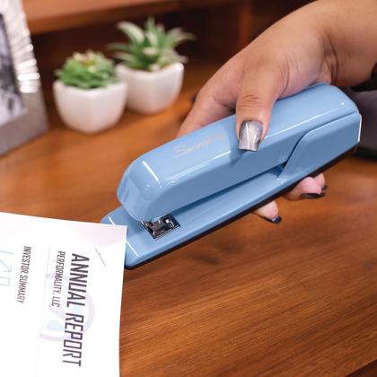Imagem de Stapler Swingline 747 Business, capacidade de 30 folhas, metal, azul
