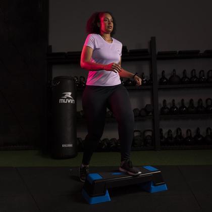Imagem de Step de Ginástica Muvin  70,5cm x 28,5cm  Ajustável Para Três Alturas  Academia  Fitness 