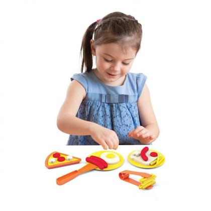 Imagem de Super Sanduicheira Grill Dismat Mundo Molda Com Massinha Modelar