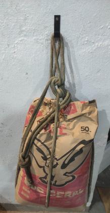 Imagem de Suporte 50kg Anilhas Barras Fixar na Parede Abertura 4cm 5UN