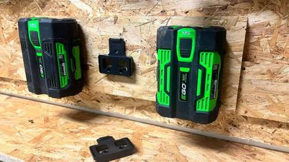 Imagem de Suporte de bateria StealthMounts compatível com EGO 56V, pacote com 4 unidades