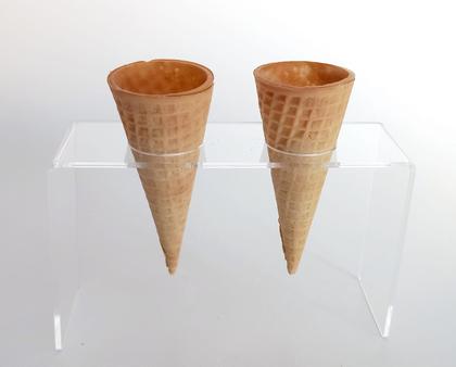 Imagem de Suporte Expositor Acrílico para Casquinha de Sorvete Pizza em Cone Temaki Transparente