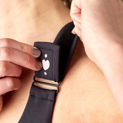 Imagem de Sutiã HEART & CORE Shirl pós-cirúrgico Racerback Zipper L - preto