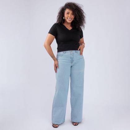 Imagem de T-shirt plus size gola v algodão fem