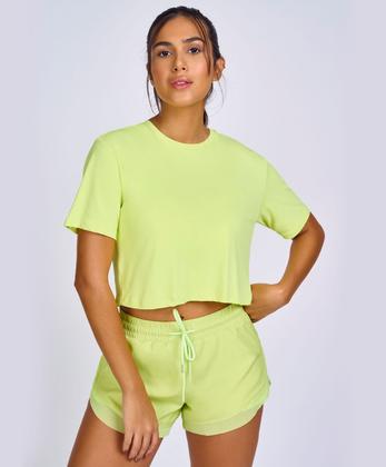 Imagem de T-Shirt Skin Fit Cropped Alto Giro Amarelo Vitality