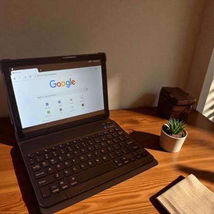 Imagem de Tablet A06 Plus Android 14 8GB RAM 256GB Tela 10.1 Full HD WiFi Capa e Teclado Bluetooth Inclusos