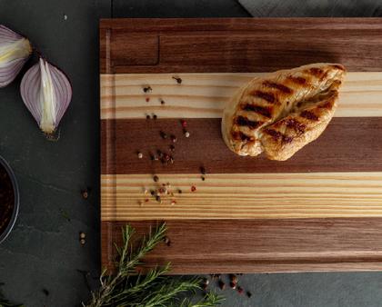 Imagem de Tabua Cortar Carne Churrasco Legumes 45cm + Ralador de Inox