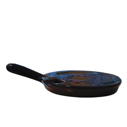 Imagem de Tábua de Frios Redonda em Cerâmica com Cabo 25cm - Sirva com Charme e Sofisticação!