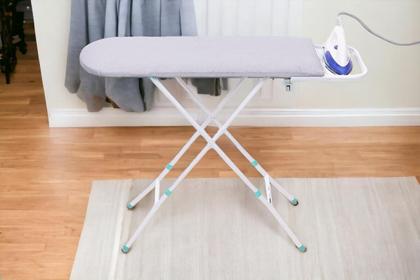 Imagem de Tabua para Passar Roupa Tecido Térmico Mesa Passadeira Com Suporte para Ferro