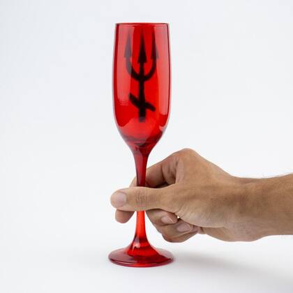 Imagem de Taça Pomba Gira Vermelha Tridente cristal Super luxo 150 ml
