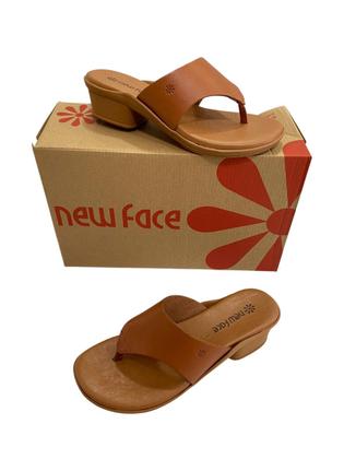 Imagem de Tamanco feminino new face 24361 em couro salto bloco 4 cm