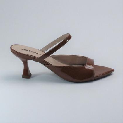 Imagem de Tamanco Mule Feminino Bico Fino Folha Verniz Salto Taça Tira