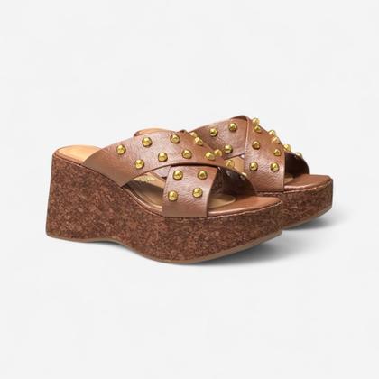 Imagem de Tamanco Plataforma Vizzano Com Rebites Marrom