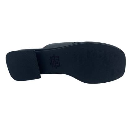Imagem de Tamanco Salto Baixo Dakota com Enfeite Preto 8874 - Preto 35