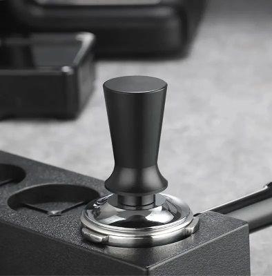 Imagem de Tamper Barista Com Mola Calibrado 58mm Aço Inoxidável Preto