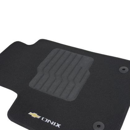 Imagem de Tapete Carpete Onix 2020 à 2025 Preto Logo Bordado Jogo 5 Peças Personalizado Automotivo