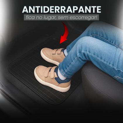 Imagem de Tapete De Carro Universal Antiderrapante 4 Peças Com Material Resistente e Lavável