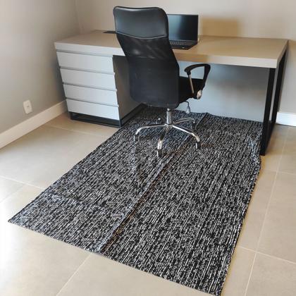 Imagem de Tapete para Quarto Retangular Preto e Branco 135x200cm Antiderrapante Poliéster Odessa