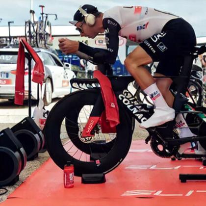 Imagem de Tapete Protetor Para Rolo De Treino Elite Bike Vermelho