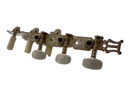 Imagem de Tarraxa pino grosso cromada celuloide branco headstock furo lateral