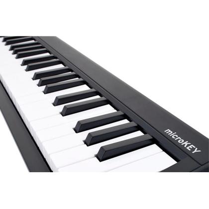 Teclado Mini Controlador MIDI Korg Microkey 2 USB 49 Teclas