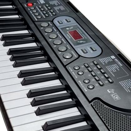 Imagem de Teclado Musical 61 Teclas 255 Ritmos E Timbres Com Display Led Bivolt Tc161 MK Spring
