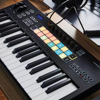 DTM・DAW Novation LAUNCHKEY 37 MK3 Launchkey 37 [MK3] | Novation