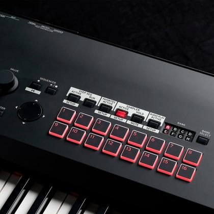 Teclado Workstation 88 Teclas Korg KROSS 2 88 MB Preto - Teclado