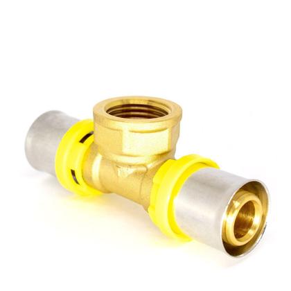 Imagem de Tee com Rosca Femea Para Tubo Multicamada 16mm X 1/2 X 16mm.