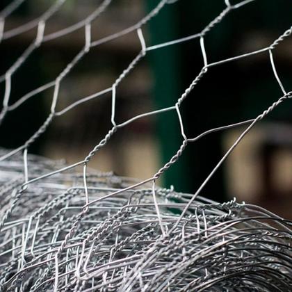 Imagem de TELA CERCA MANGUEIRÃO MALHA 3" FIO BWG 18(1,24mm) RL 25X1,0m