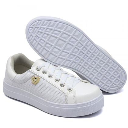 Imagem de Tênis Casual Love Dk Shoes com Cadarço Sola Reta Detalhe em Perfuros e Metal