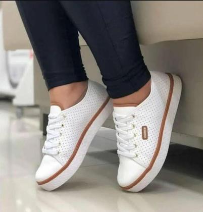 Imagem de Tenis Feminino Moleca com Micro Furos Original