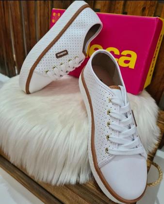 Imagem de Tenis Feminino Moleca com Micro Furos Original