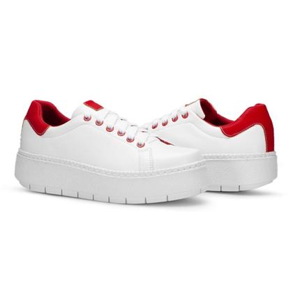 Imagem de Tênis Feminino Sola Macia e Alta Com Cadarço Modelo Liso Ótimo Para Trabalho Passeio