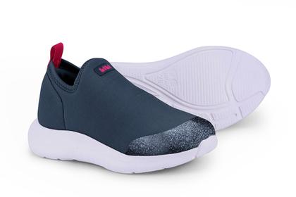 Imagem de Tênis Infantil Bibi Action Liso com Solado de EVA sem Cadarço