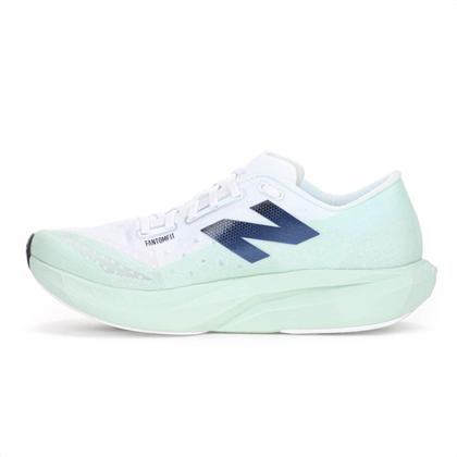 Imagem de Tênis New Balance Fuelcell Rebel V4 Verde Claro - Feminino