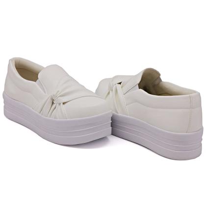 Imagem de Tenis Slip On Casual Dk Shoes com Detalhe em Nó Frontal e Sola Borracha Reta