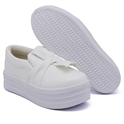 Imagem de Tênis Slip On Dk Shoes Laço Frontal e Sola Borracha Robusta com Detalhe Listra