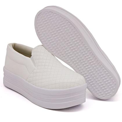 Imagem de Tênis Slip On Feminino Liso Moda Casual Calce Fácil Linha Conforto Moderno Tendência Mulher Fashion