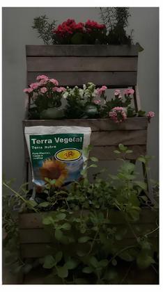 Imagem de Terra Vegetal Adubada 2 Kg Composto Orgânico 3r