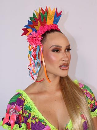 Imagem de Tiara Bandeirinha Festa Junina Arco com Glitter Luxo Caipirinha Arquinho São João Arraiá Quadrilha Caipira