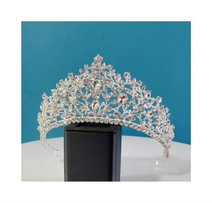 Imagem de Tiara Coroa Strass Noivas Debutantes Prata Dourada