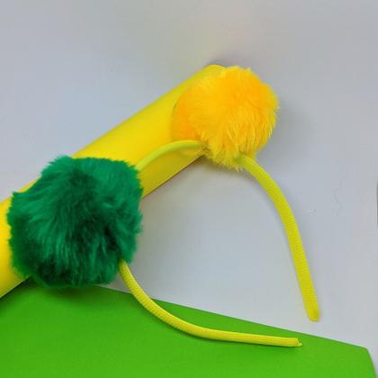 Imagem de Tiara de cabelo Feminino Adulto e Infantil Pompom pelúcia copa do mundo Brasil Verde e amarelo Torcida Moda 2026