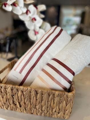 Imagem de Toalha banho felpudo lumina bege tamanho em cm 7000x14000 retangular composicao 98 algodao 2 poliester