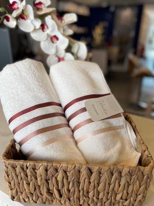 Imagem de Toalha banho felpudo lumina bege tamanho em cm 7000x14000 retangular composicao 98 algodao 2 poliester